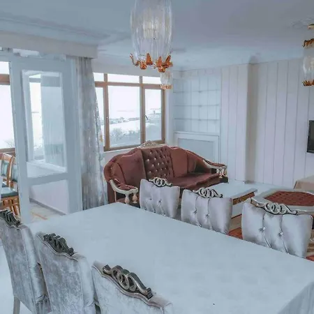 Essiz Manzarali *